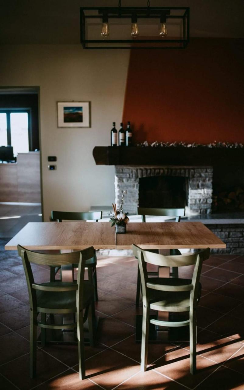Panoramic Villa Garassino - Country Rooms And Fine Restaurant Треїзо Екстер'єр фото